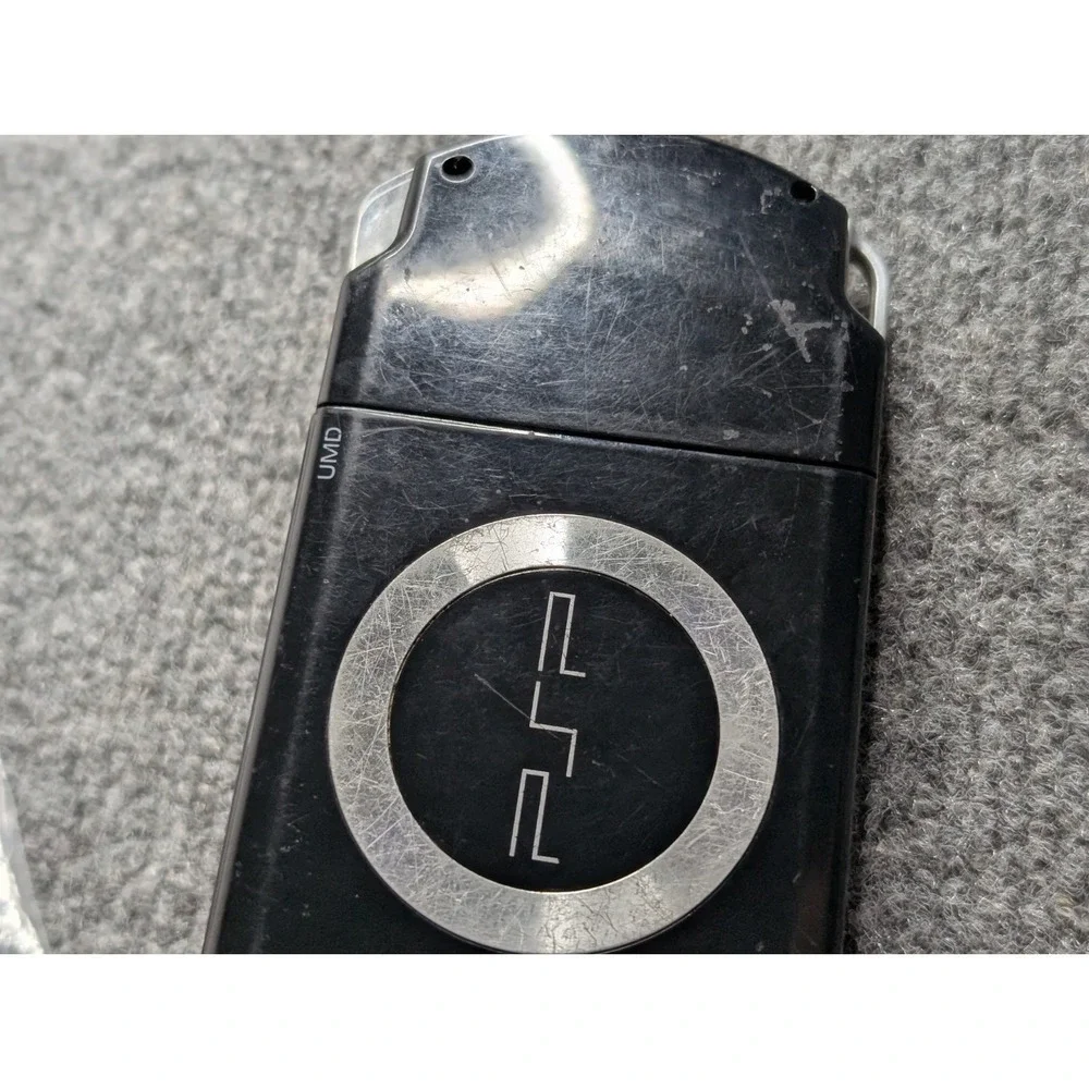 Sony PSP Console Black 2001 Handheld With Charger and‎ Battery Tested & Working